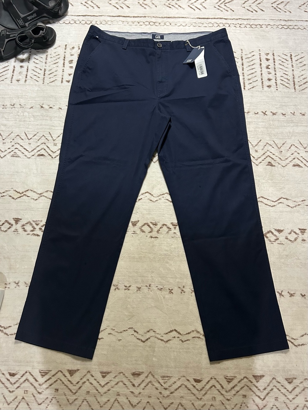 Cutter & Buck Men’s 44 Navy Blue Chino Pants NWT 34” Inseam Old Money - Picture 2 of 4